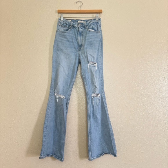 Levi’s 70’s High Rise Flare Jeans - Picture 2 of 9